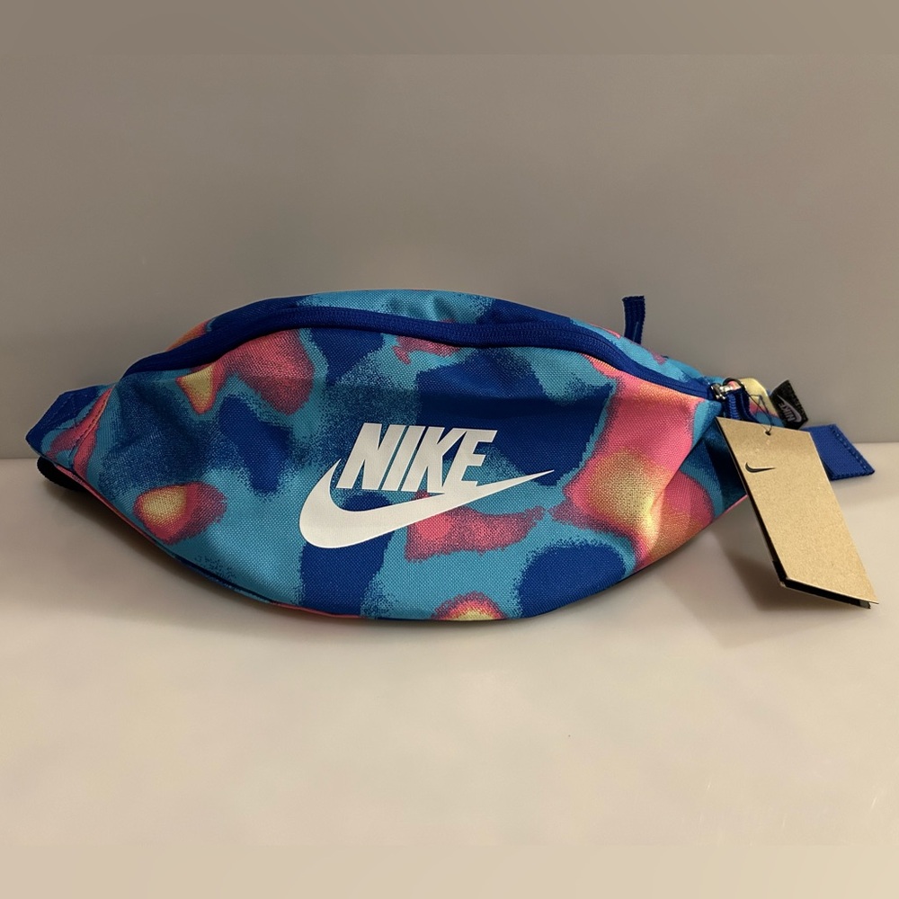New Nike Heritage Blue Patterned 3L Waist Fanny Pack Crossbody Bag - NWT